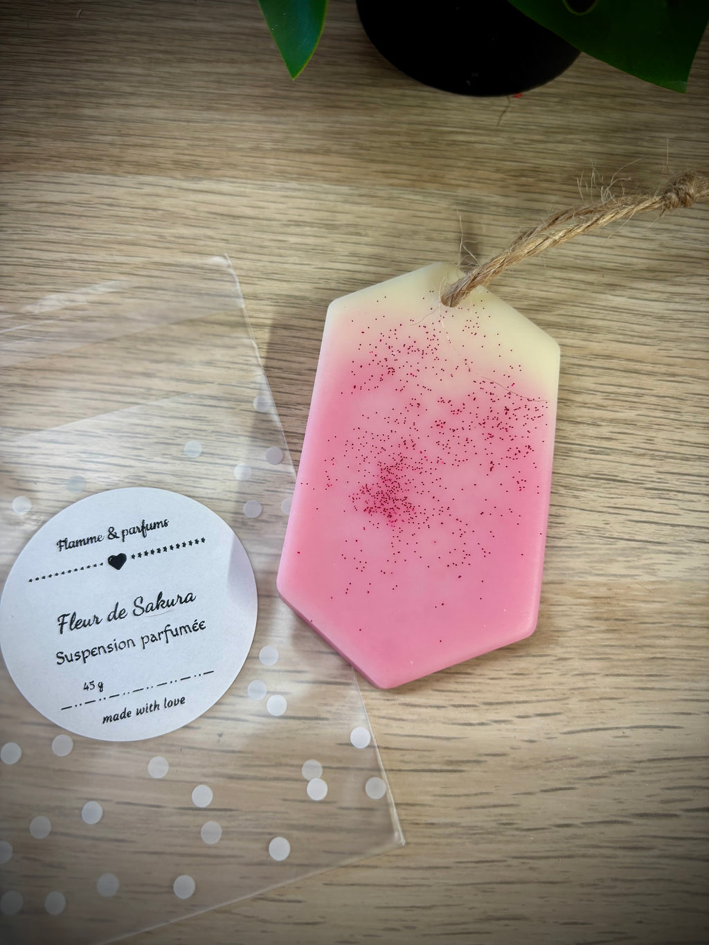 Suspension Parfumée - Fleur de Sakura 45g