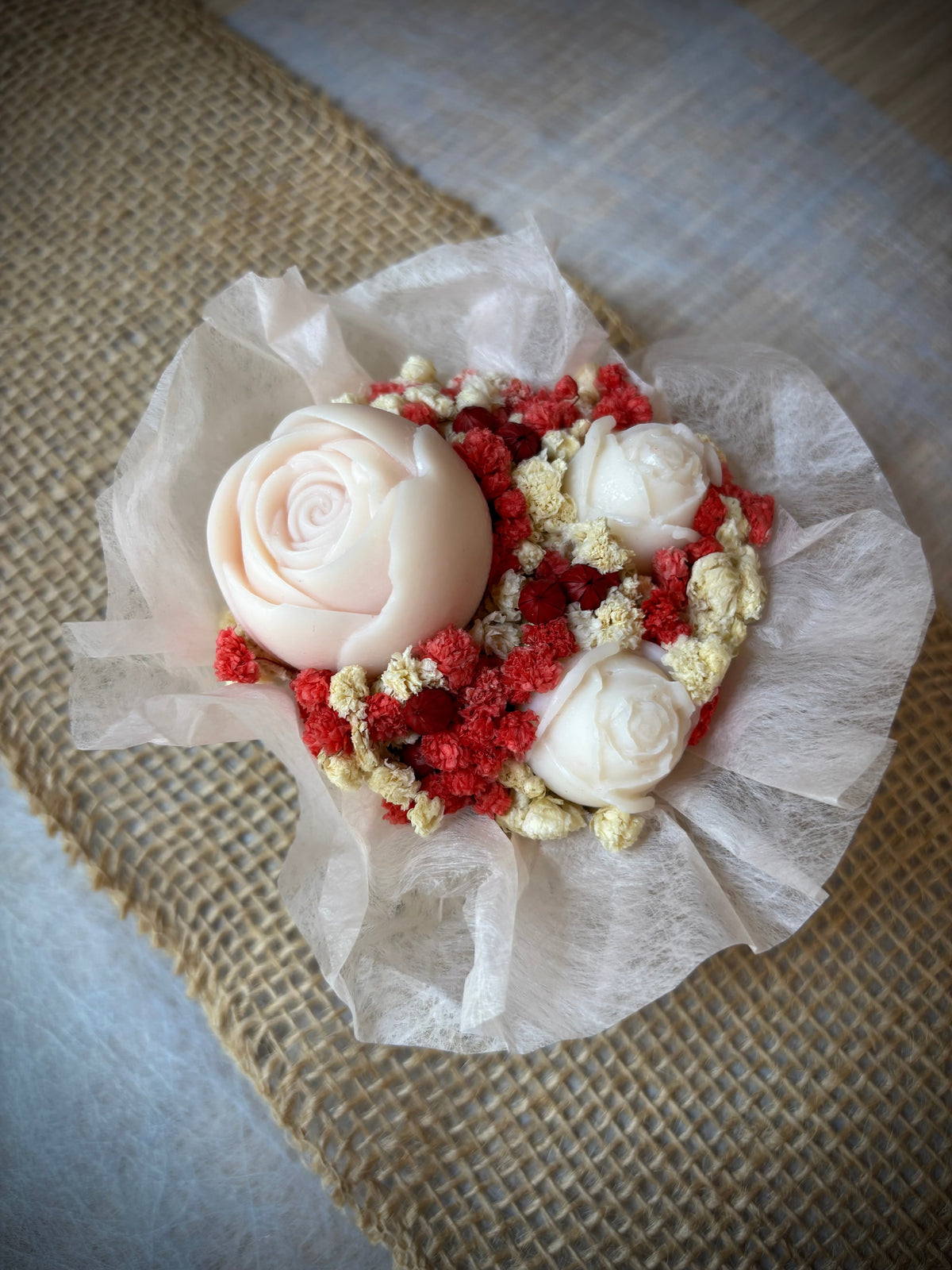 Bouquet de fondants Fleur de tiaré blanc cassé – vue de dessus – Flamme & parfums