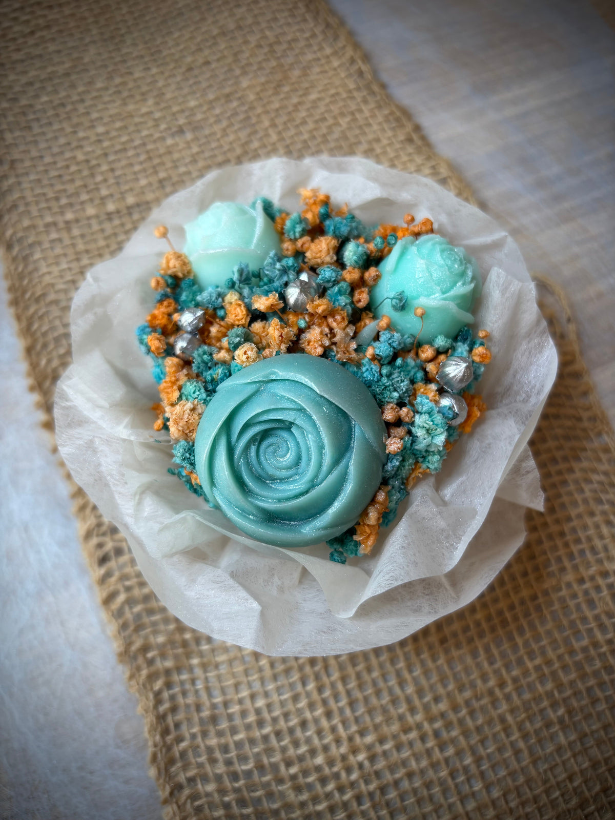 Bouquet de fondants Fleur d'oranger turquoise – vue de face – Flamme & parfums