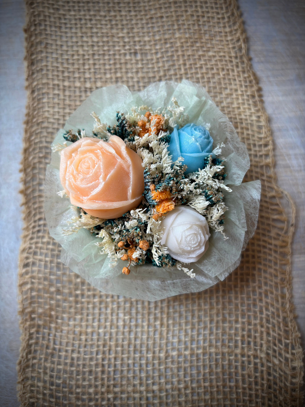 Bouquet de fondants Fleur de coton turquoise – vue de face – Flamme & parfums