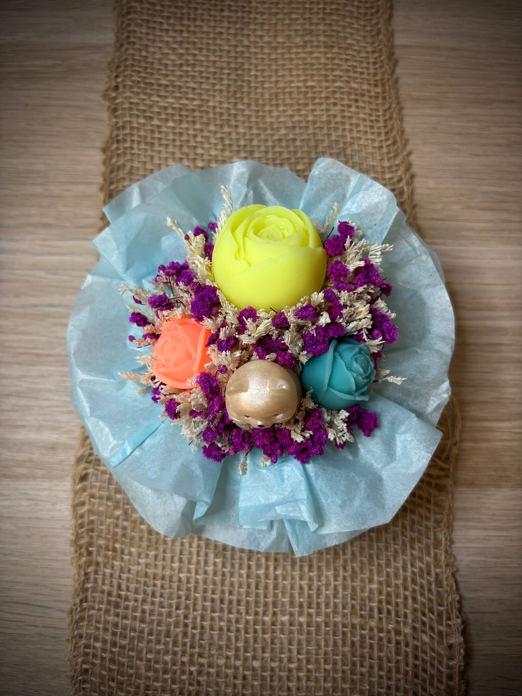 Bouquet de fondants Vanille Thé Noir multicolore vue de côté Flamme & parfums