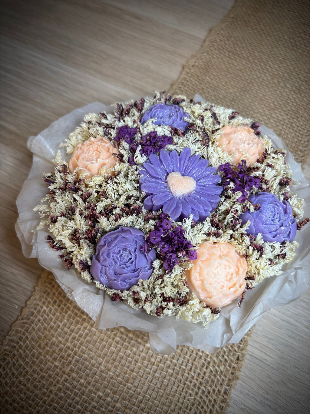 Bouquet de fondants Pivoine 200g - vue côté