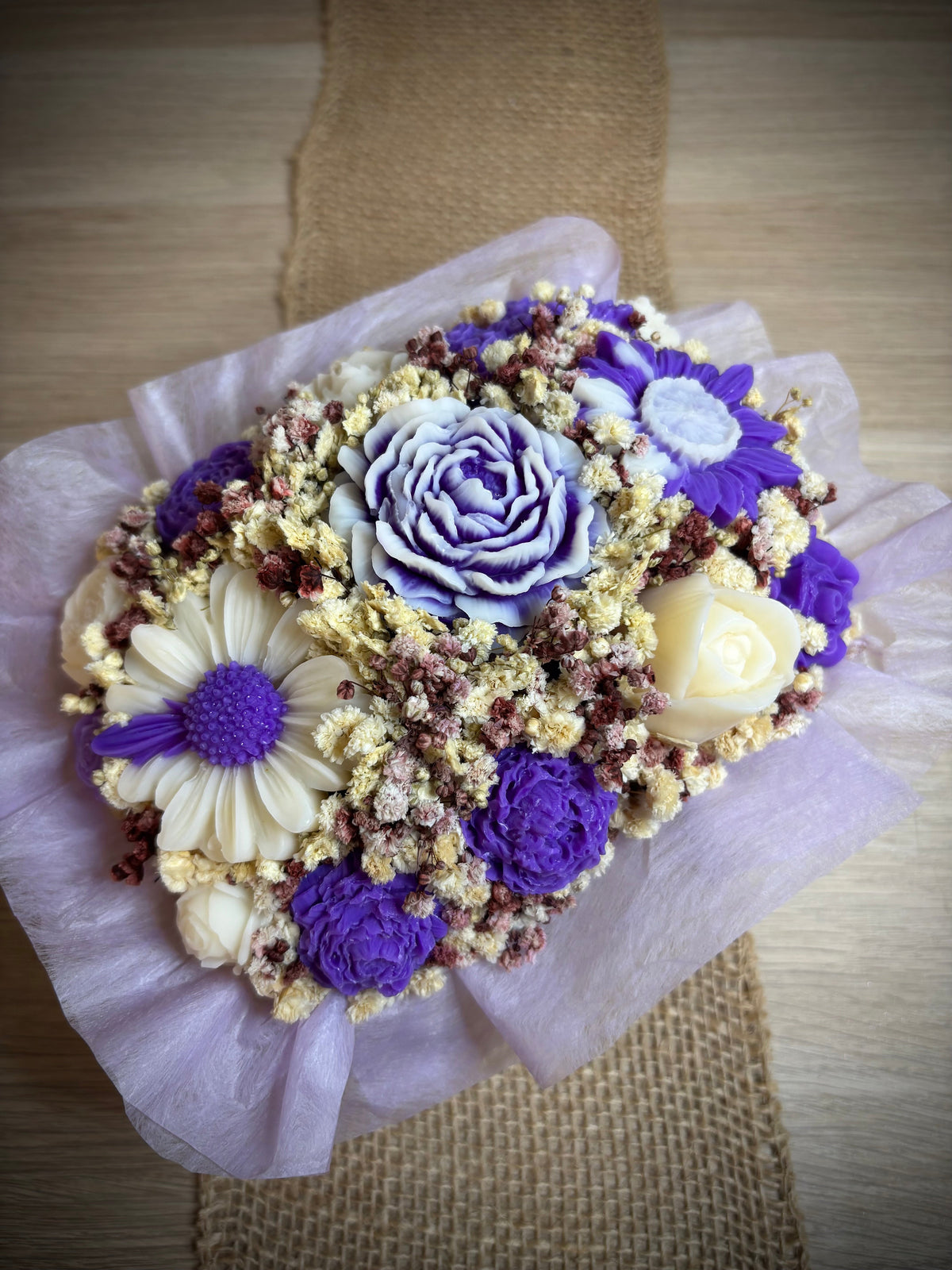 Bouquet de fondants Lavande violet et blanc – détail – Flamme & parfums