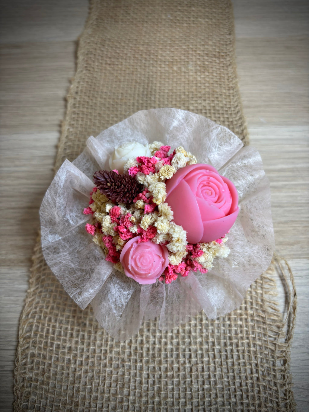 Bouquet de fondants Rose Vanillée rose et blanc vue de côté Flamme & parfums